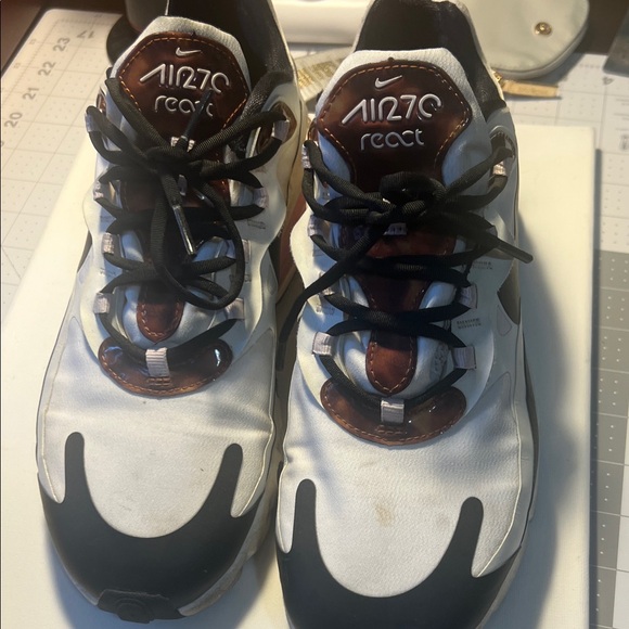 Nike Air270 React Men's Shoes - Black and White - Picture 1 of 8